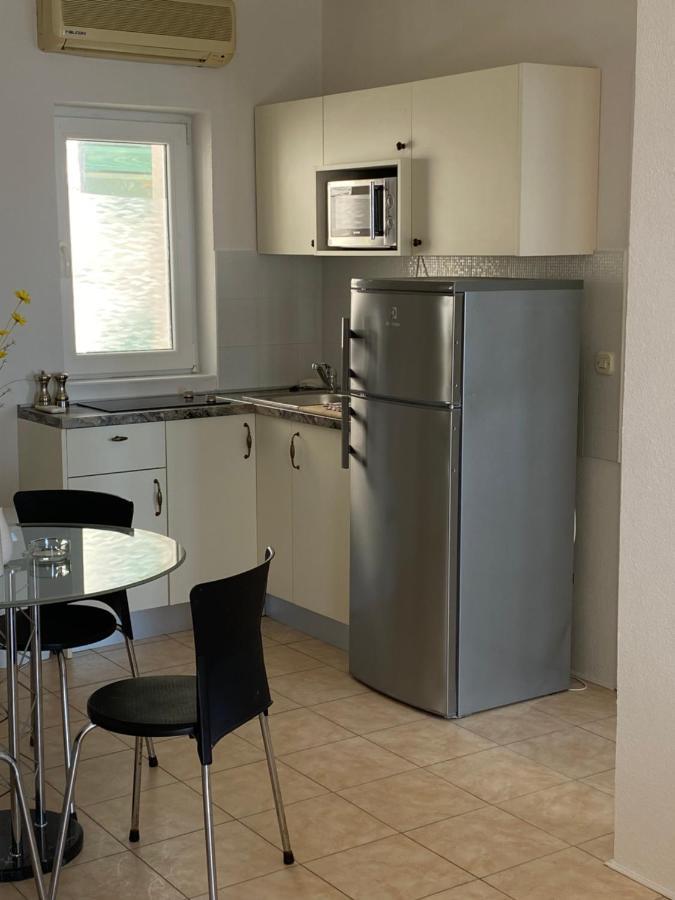 Villa Leo Beach Apartment 伯德古拉 外观 照片