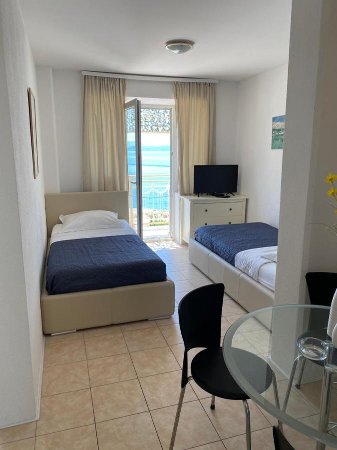 Villa Leo Beach Apartment 伯德古拉 外观 照片